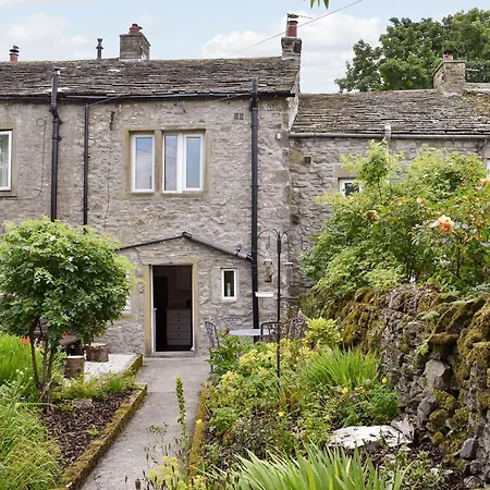 Holiday home Rose - Uk34067 Grassington